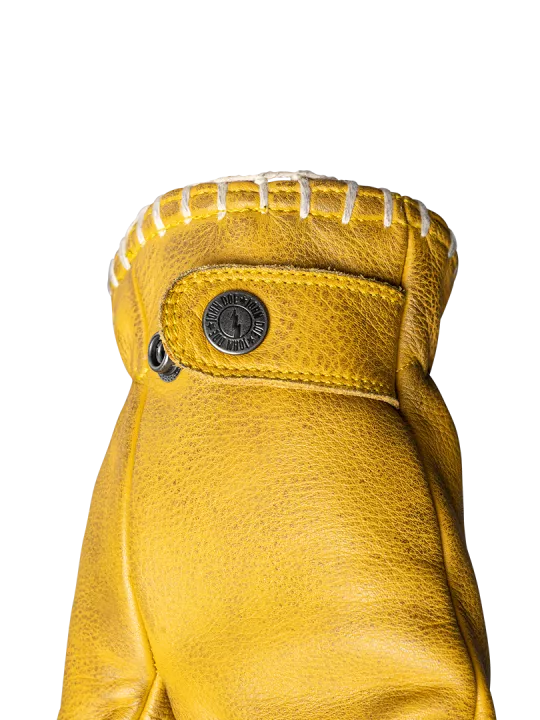 Luvas Coyote Relief - John Doe