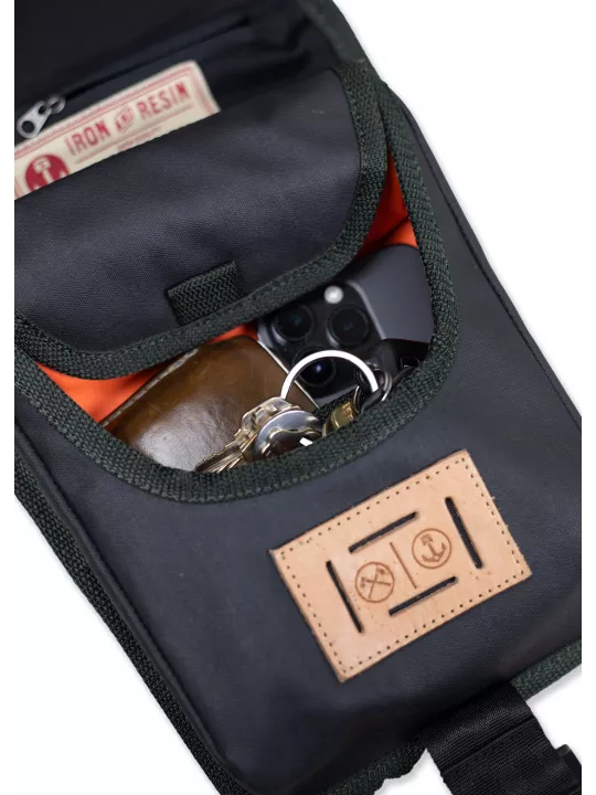 Sac Tank - Iron And Resin