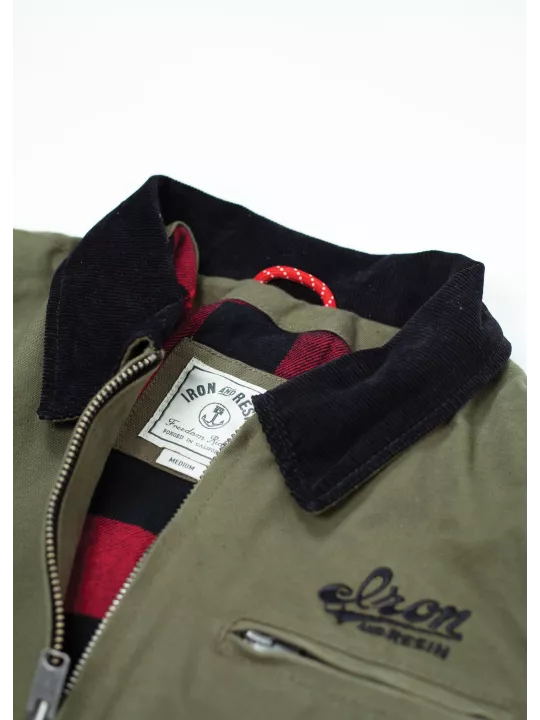 Veste Service - Iron And Resin